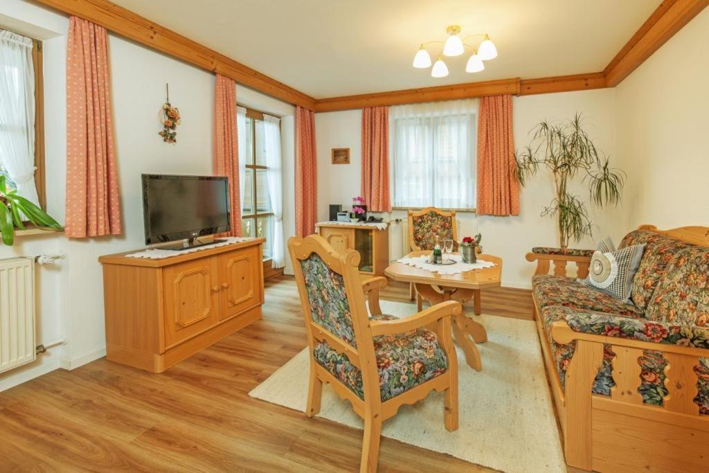 Haus Schmiederer Apartment Reit im Winkl Exterior foto